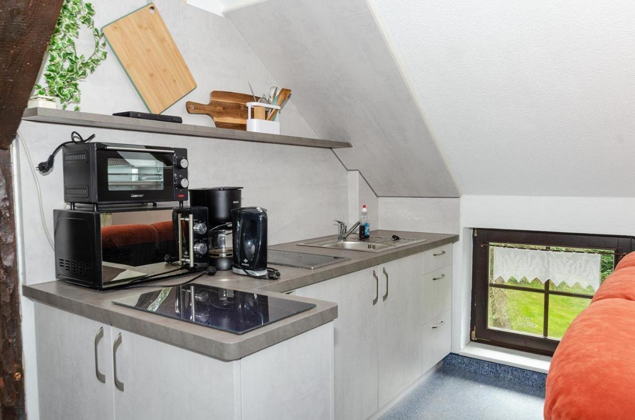 3-Raum-Fewo-Fuer-5-Personen-1-Aufbettung-Auf-Ruegen Apartment Schaprode Exterior photo